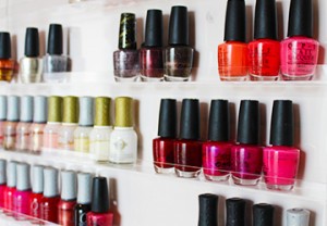 How to perform a Express Manicure? -- Beauty Salon in Rufford Newark Nottinghamshire UK - Healthy Looks
