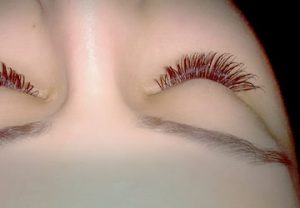 Eyebrows & Eyelashes treatments - 'Healthy Looks' Beauty Salon in Rufford, Newark UK